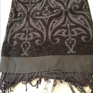 Genuine Italian wool scroll pattern scarf, NWT