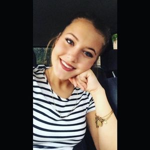 Meet your Posher, Brianna