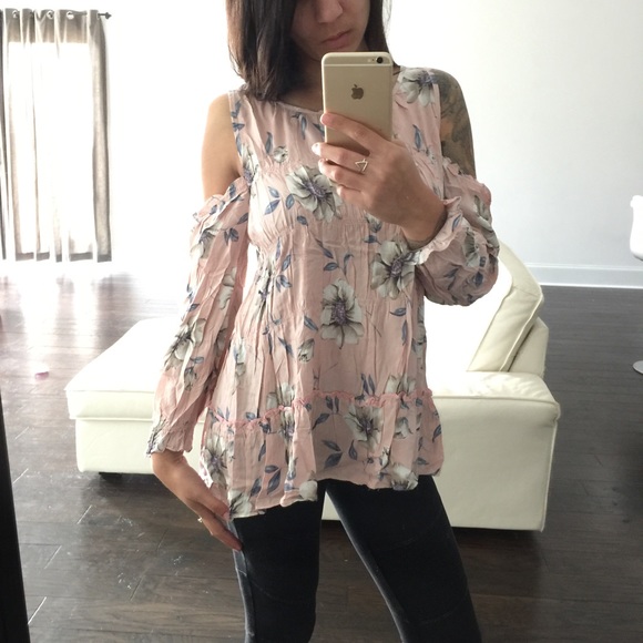 1 LEFT! Floral Boho Open Shoulder Top - Picture 3 of 4