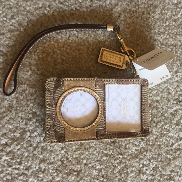 NWT coach iPod case
