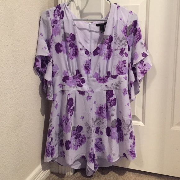 Purple short sleeve floral romper