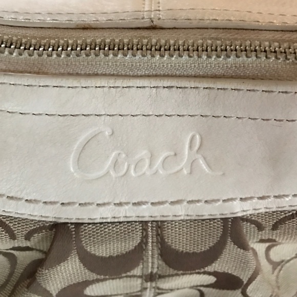 Coach🌻Authentic Coach shoulder bag - Picture 2 of 4