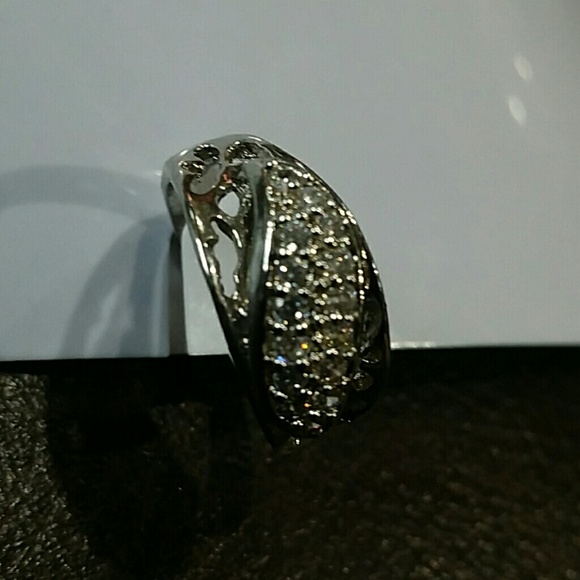 Ring - Picture 2 of 2