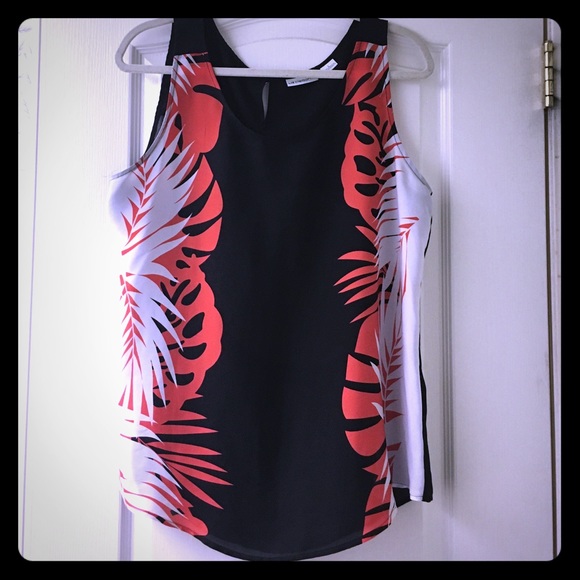 Sleeveless Liz Clairborne top