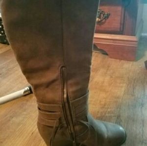 Brown boots