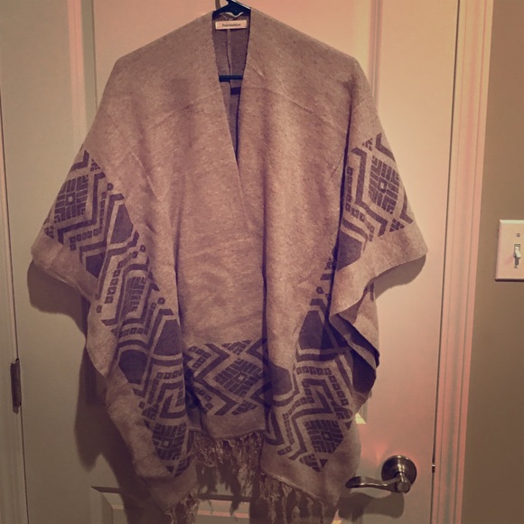 Boutique poncho NWT never been worn