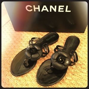 CHANEL sandals black - almost new❣️❣️