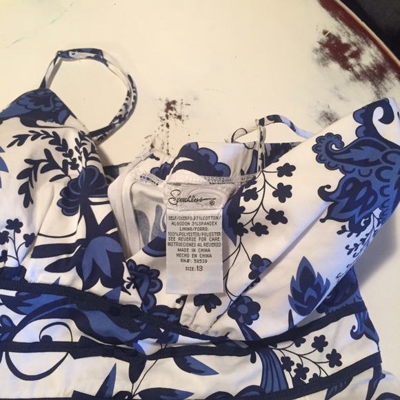 Cute Floral dress blue & white sz. 13 - Picture 4 of 4