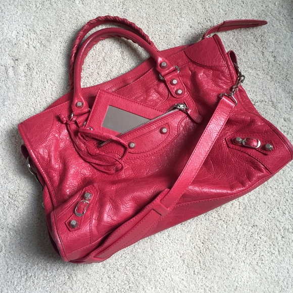 {SOLD} Balenciaga City - Picture 2 of 4
