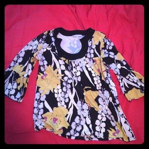 Black and yellow top with bell sleeves