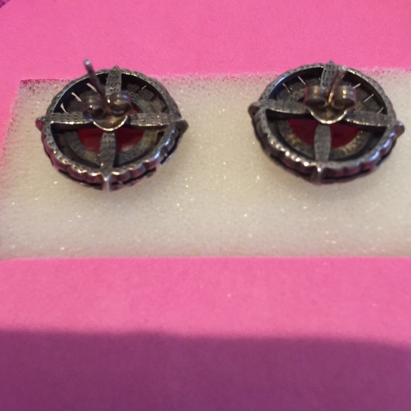 Beautiful marcasite earrings with a brown stone - Picture 3 of 3