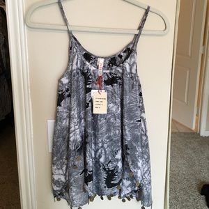 Raga sleeveless top with medallion seam