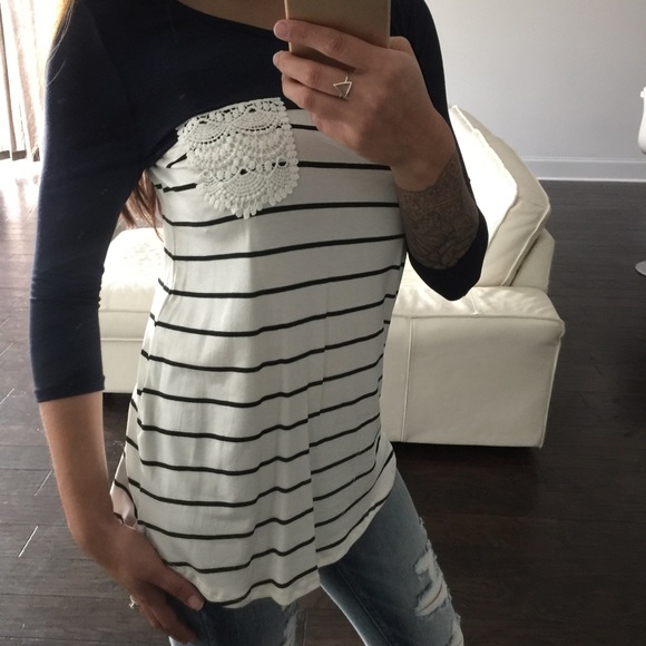 Lace Pocket Baseball Tee - Picture 3 of 4