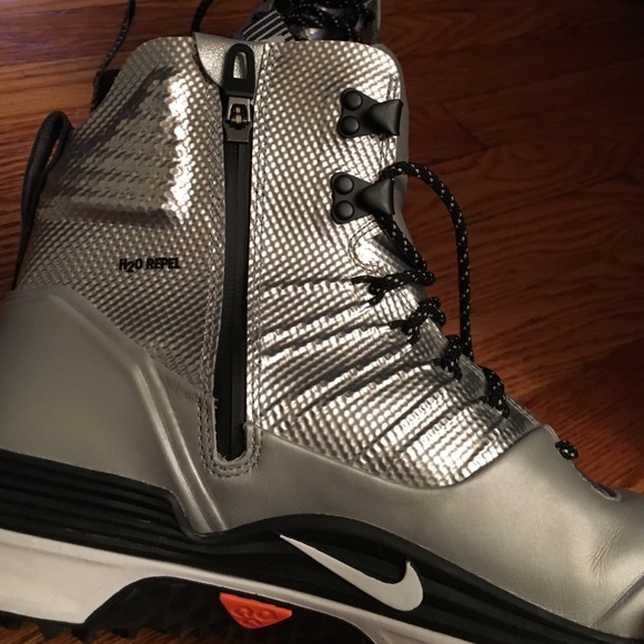 *never worn* H20 repel acg nikes