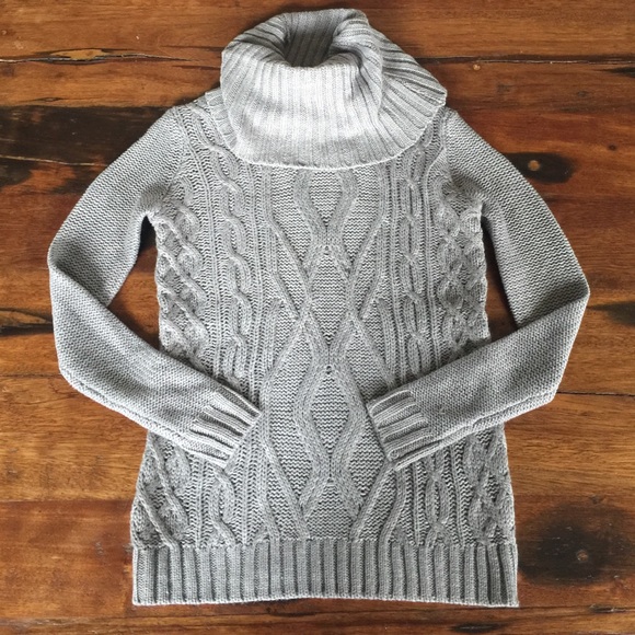 Forever 21 grey sweater