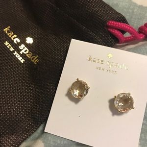 Kate Spade clear stud earrings ⭐️flash sale⭐️