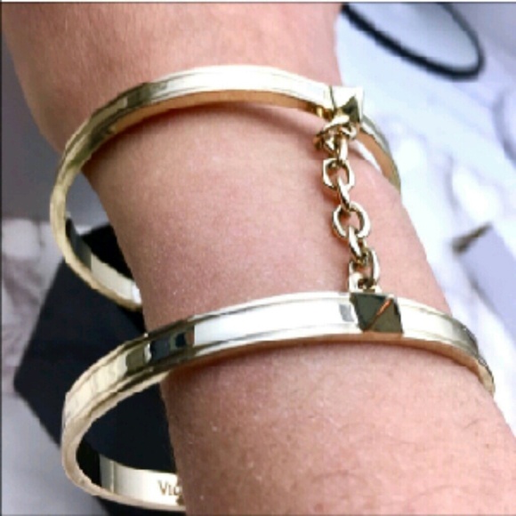 Victoria's Secret double chained bracelet - Picture 2 of 4