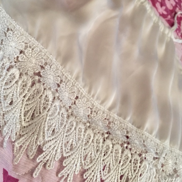 Silk crotchet XS/S top - Picture 2 of 3