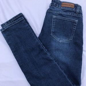 GOGO STAR dark skinny jeans.