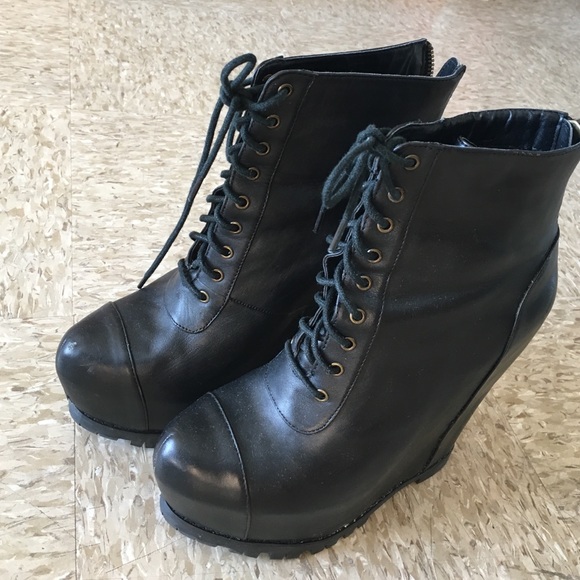 Steve Madden platform booties