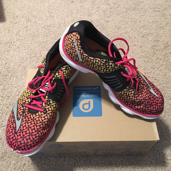 Brooks Pure Connect 4