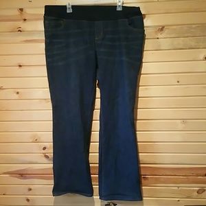 Liz Lange Maternity Denim Jeans like new