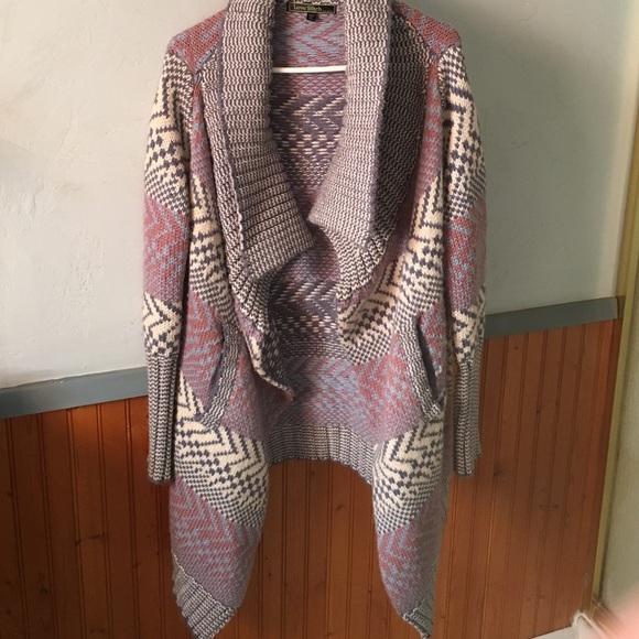 Love Stitch Sweater (M/L) - Picture 1 of 4