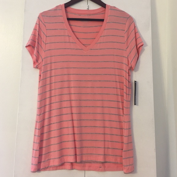 NEVER WORN! peach/grey vneck top