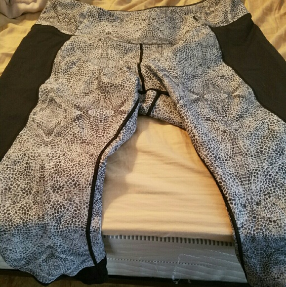 Capri pants