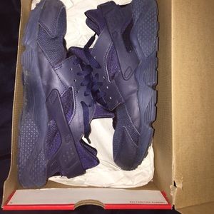 Midnight Navy/Midnight Navy Huaraches