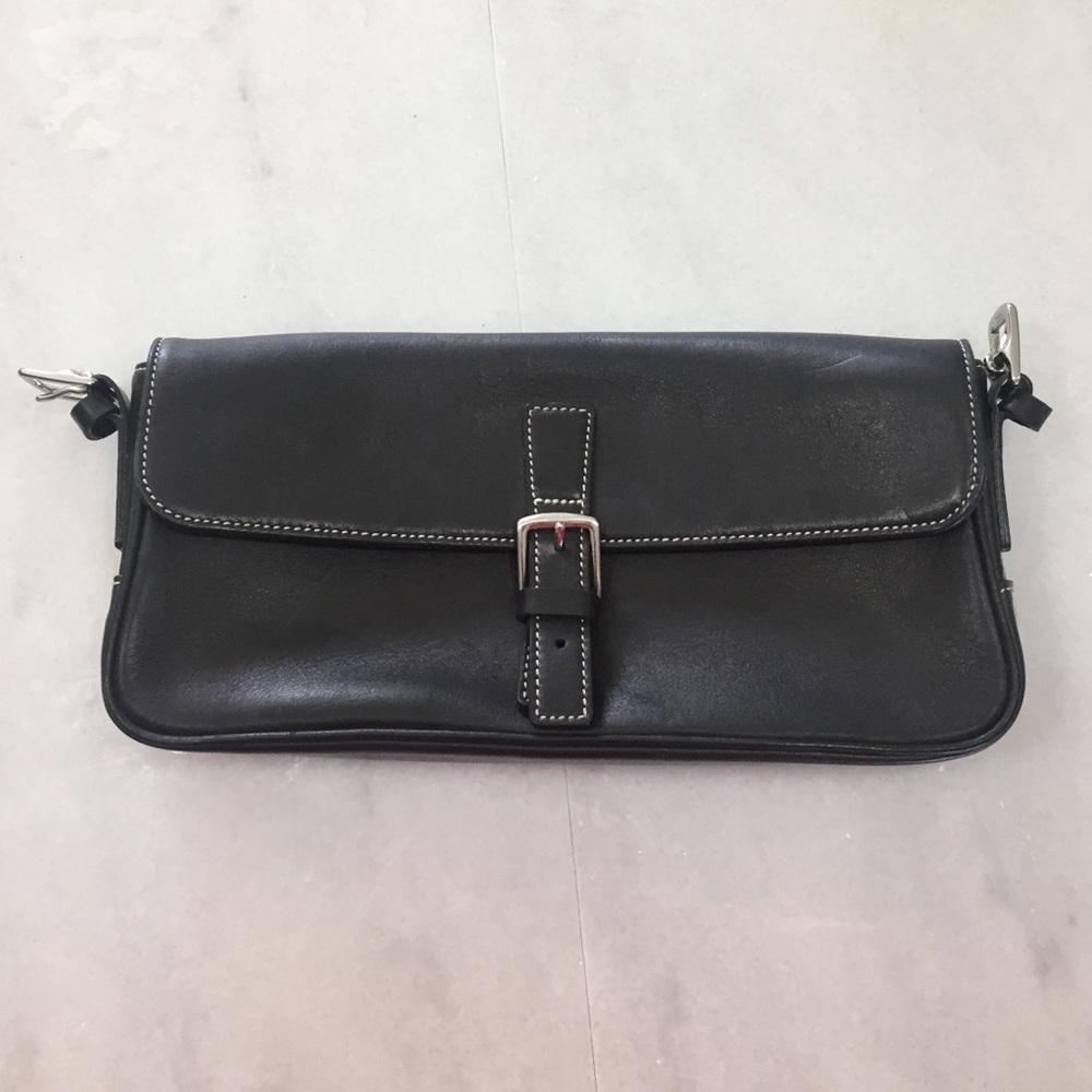 Authentic vintage Coach leather purse/ clutch