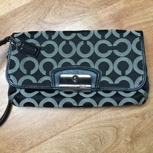 Authentic Coach Signature C wristlet