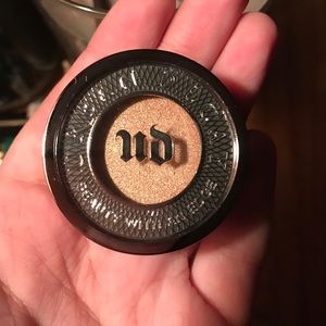 Urban Decay Eyeshadow (Sideline)