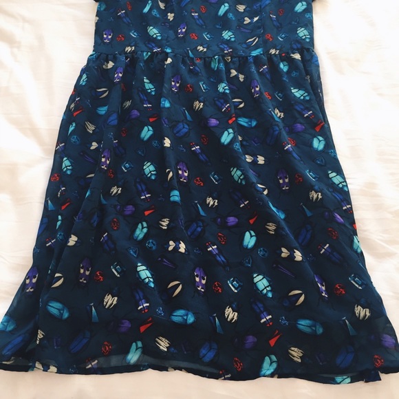 F21 BUGS + JEWELS DRESS 🐞 - Picture 2 of 3