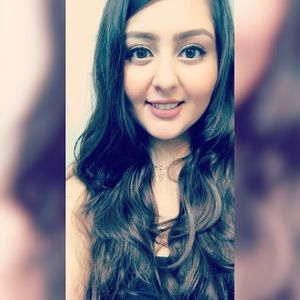 Meet your Posher, Vanessa