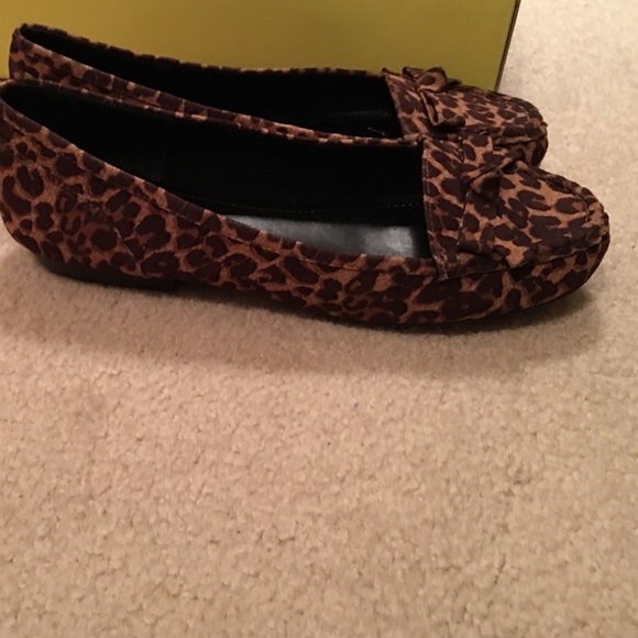 Flats - Picture 2 of 2