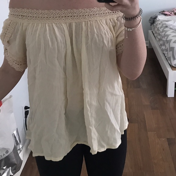 Brand new Ecoté off the shoulder blouse - Picture 3 of 4