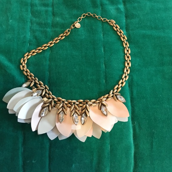 Stella and Dot statement necklace