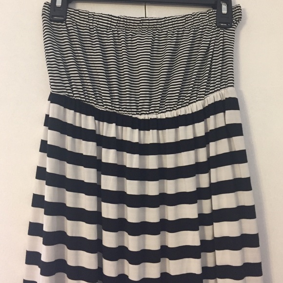 Black and white strapless maxi dress