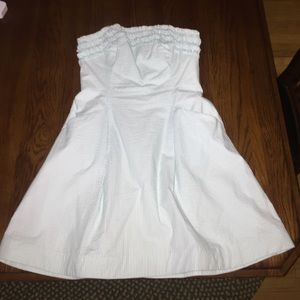 Lilly Pulitzer blue sear sucker strapless dress