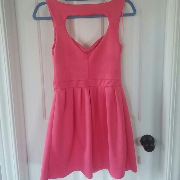 Candie's pink sweetheart dress - Picture 2 of 4