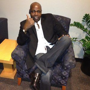 Meet your Posher, Yves