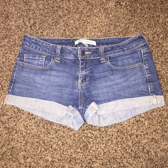 Jean shorts - Picture 1 of 3