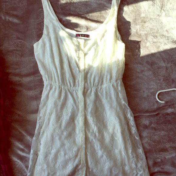 White lace dress