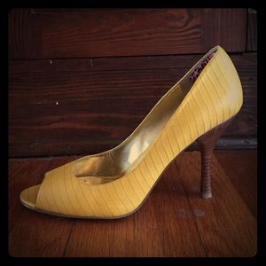 Enzo Angiolini peep toe pumps