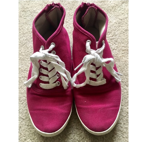 Fuchsia sneakers