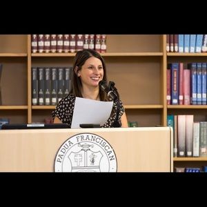 Meet your Posher, Angie