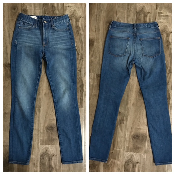 SOLD Gap High Rise Skinny Jean 25r