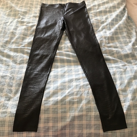 Lady's legging pants