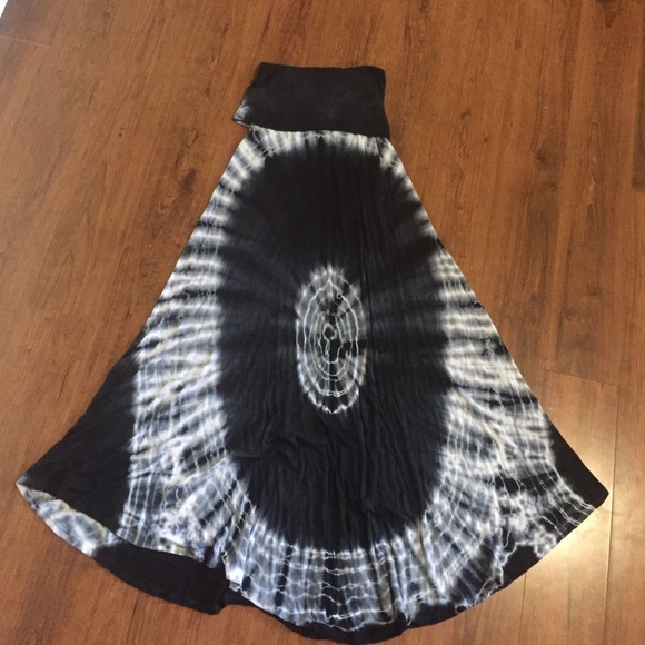 Black and white tie dye maxi skirt
